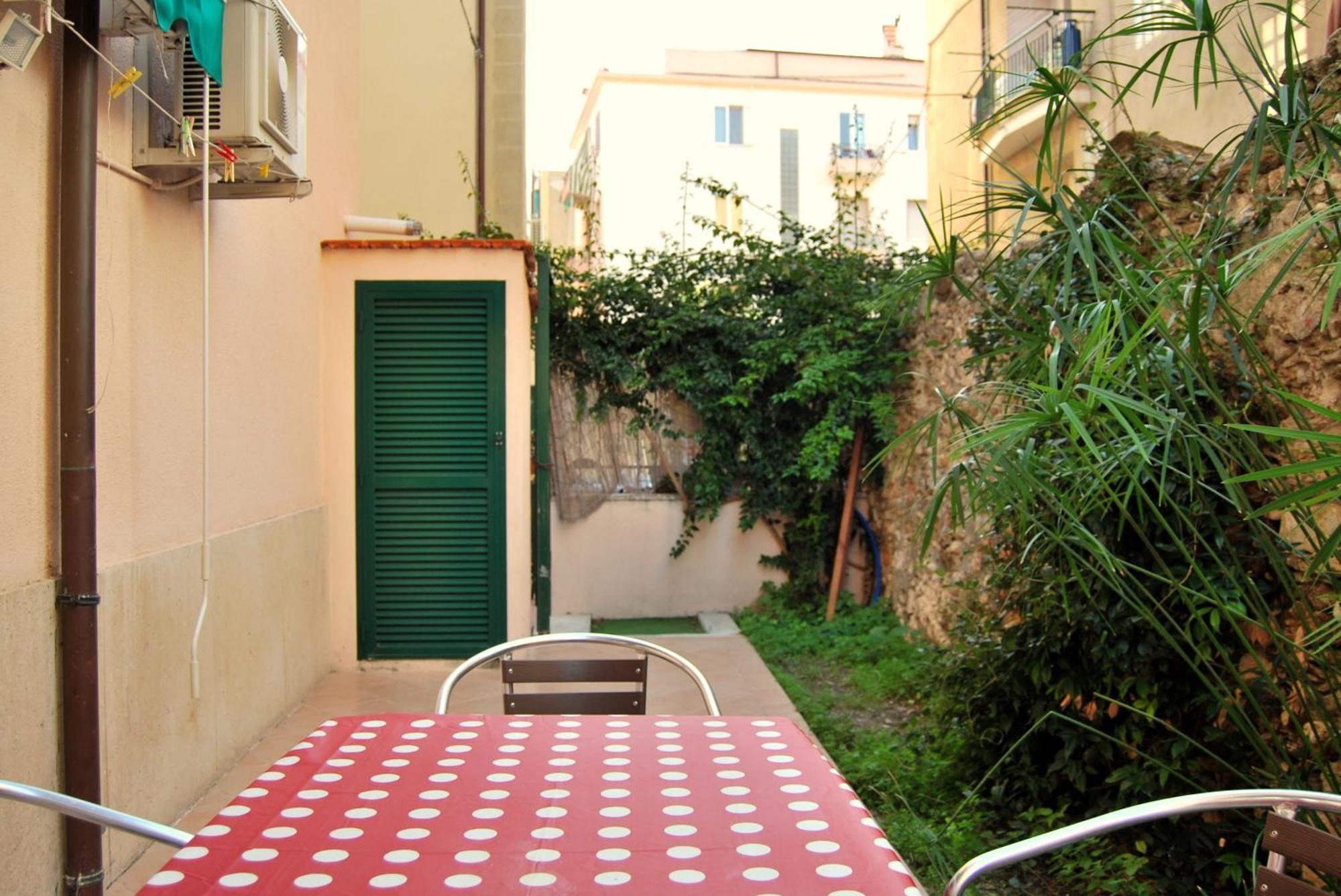 Appartamenti Family & Mtb Finale Ligure Habitación foto